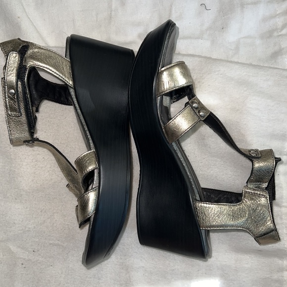 Naot Bronze Wedge Sandals - Picture 5 of 7